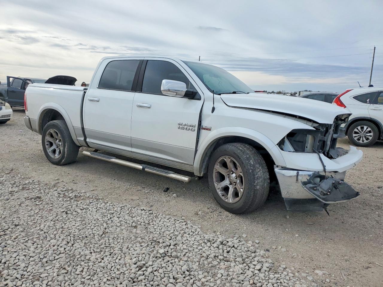 2014 Ram 1500 Laramie - Image 4