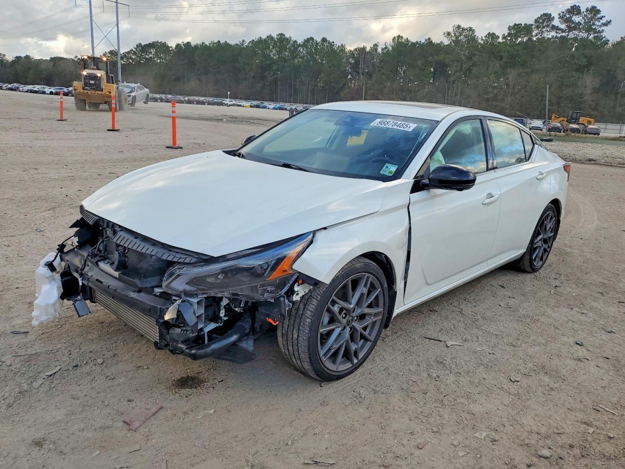 2023 Nissan Altima Sr