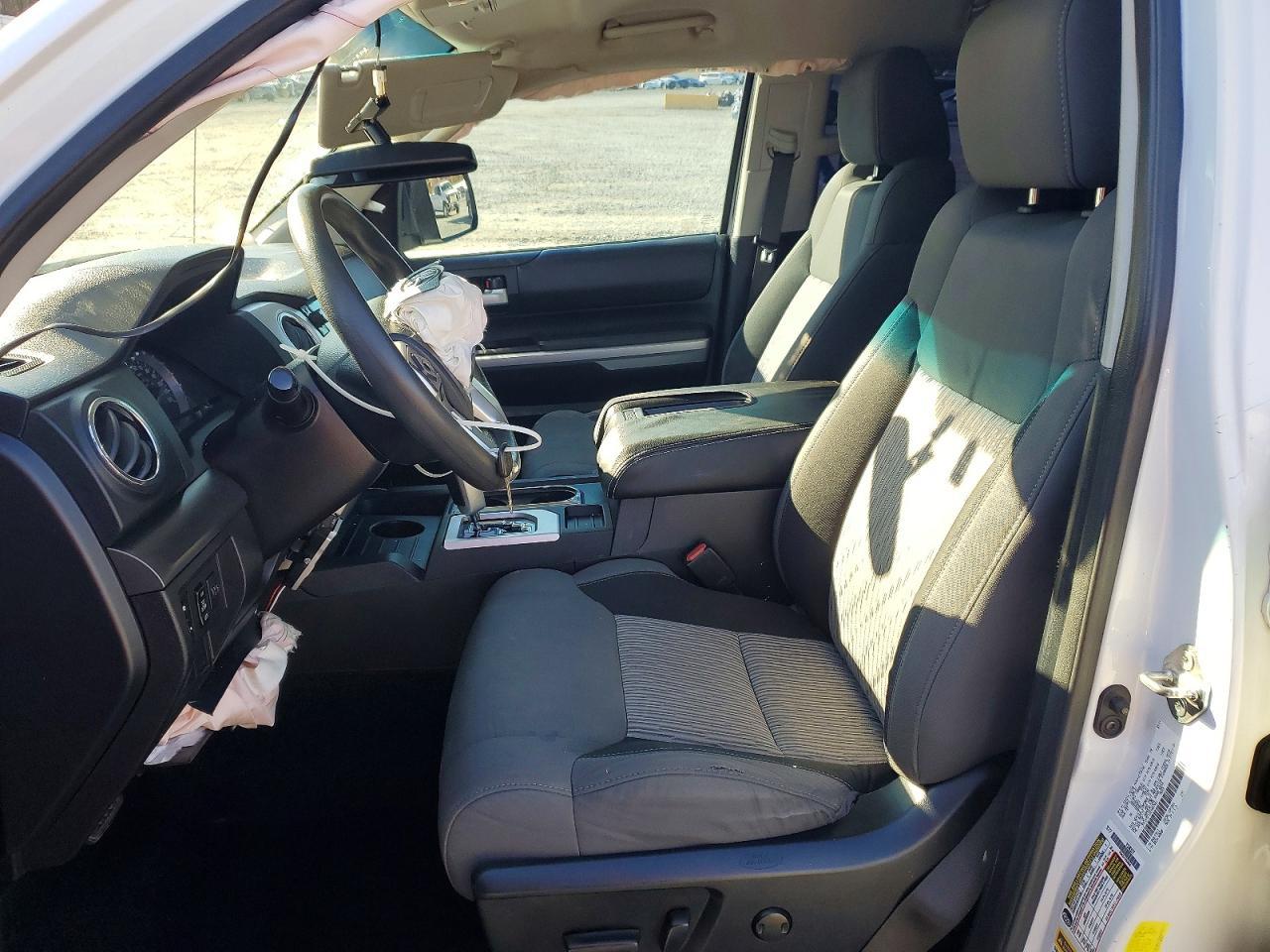 2014 Toyota Tundra Double Cab Sr - Image 7