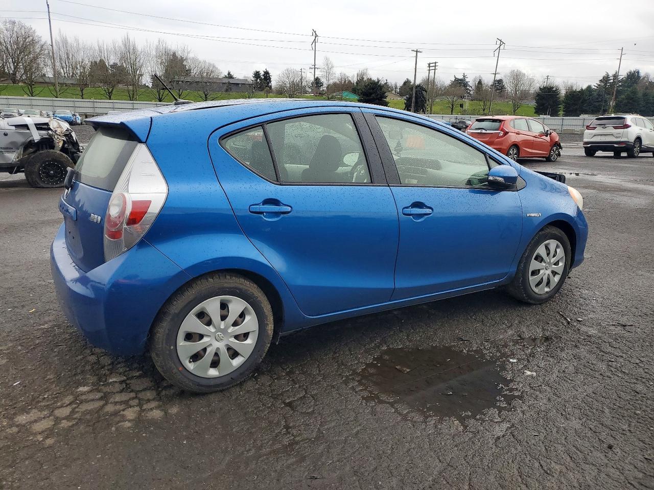 2013 Toyota Prius C - Image 3