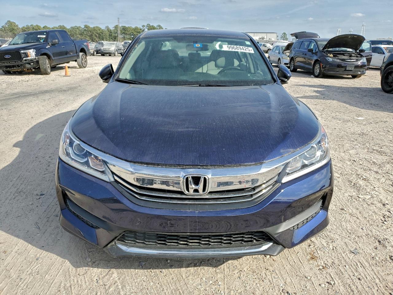 2017 Honda Accord Lx - Фото 5