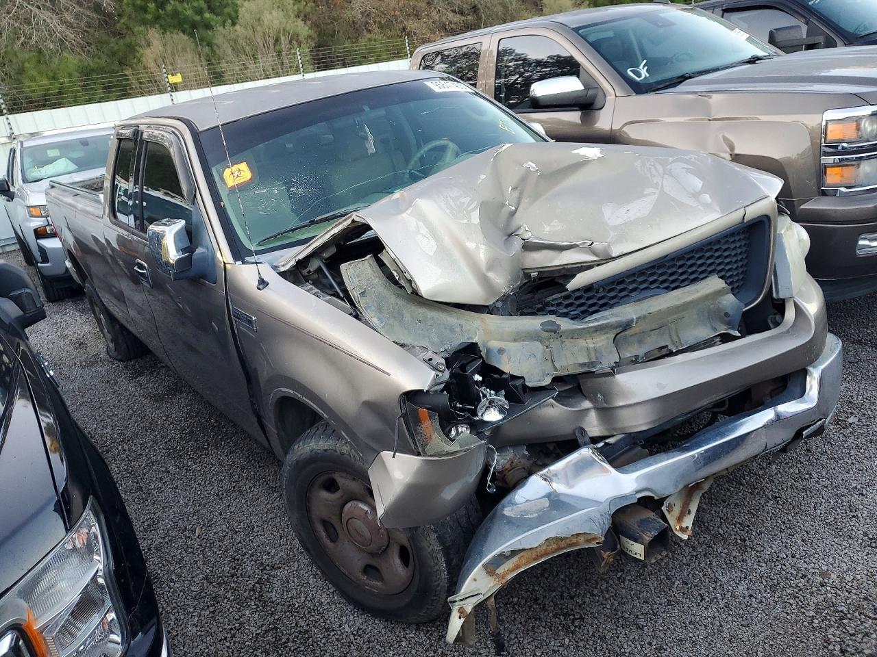 2004 Ford F150 - Фото 4