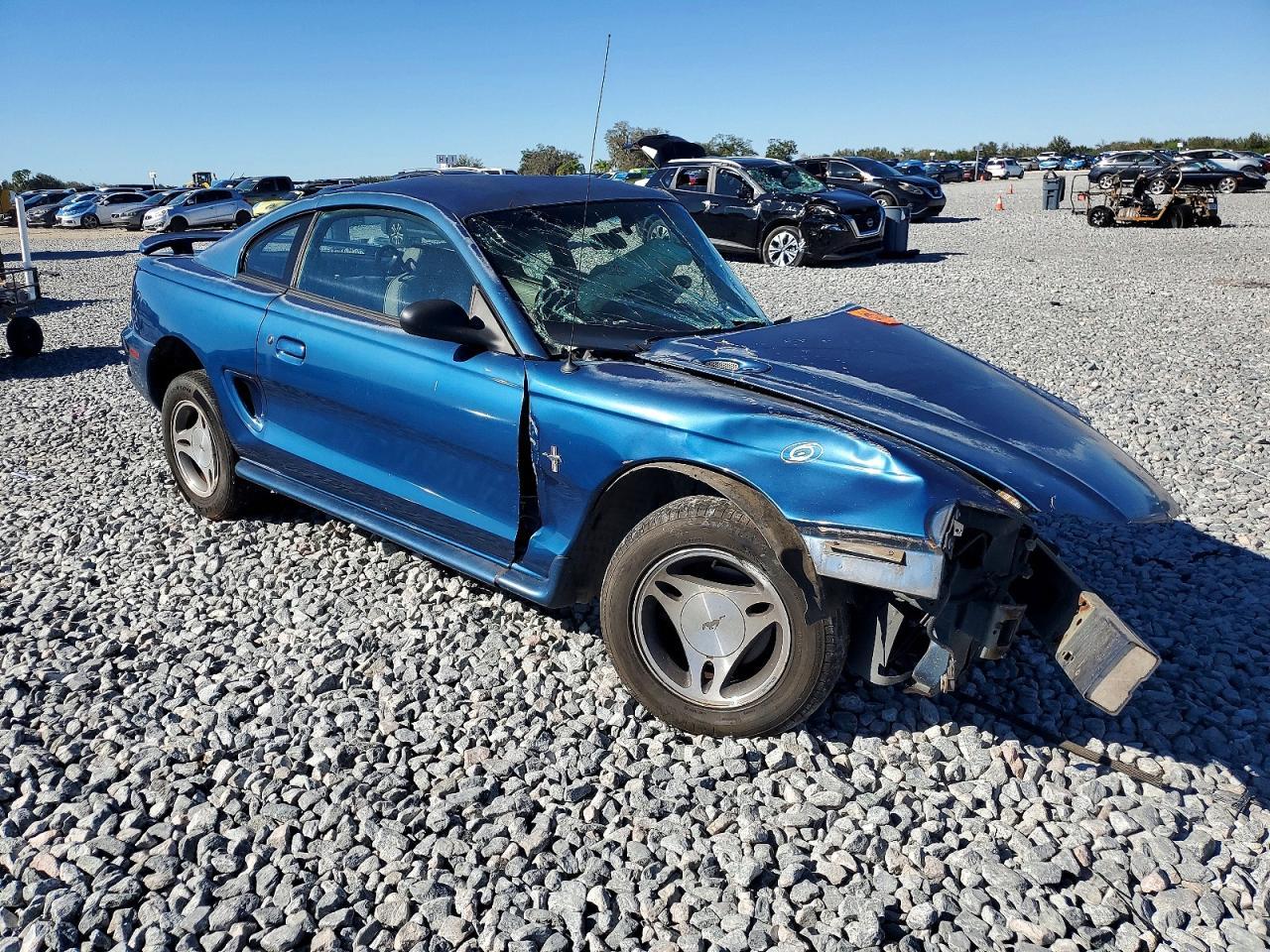 1998 Ford Mustang - Image 4
