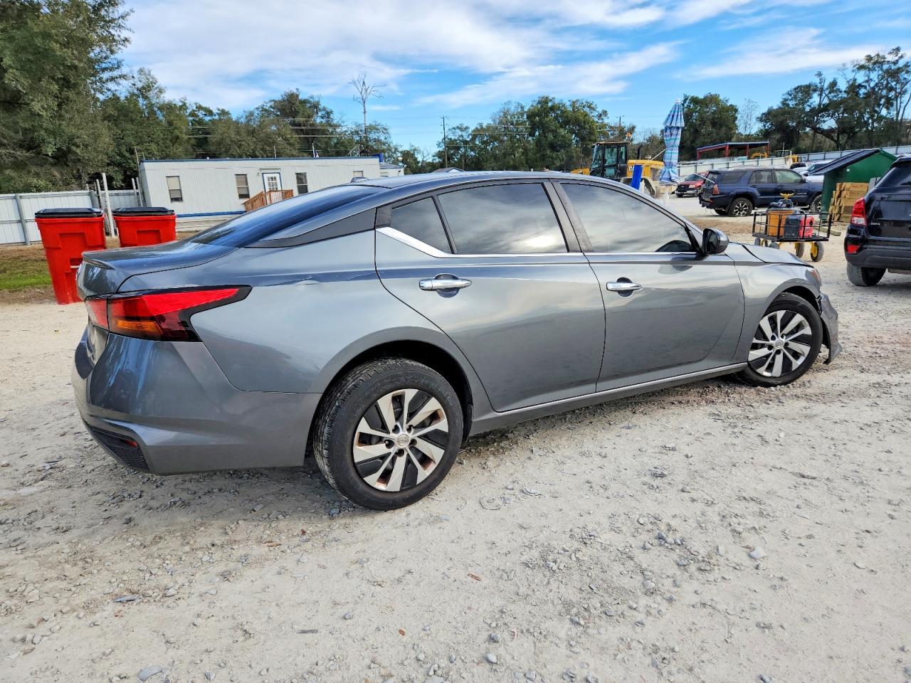 2020 Nissan Altima S - Фото 3