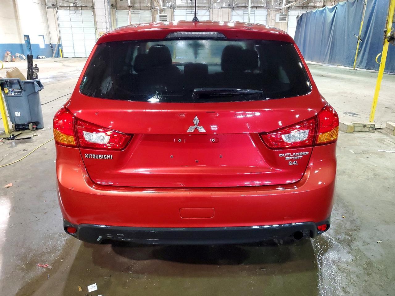2016 Mitsubishi Outlander Sport Es - Image 6