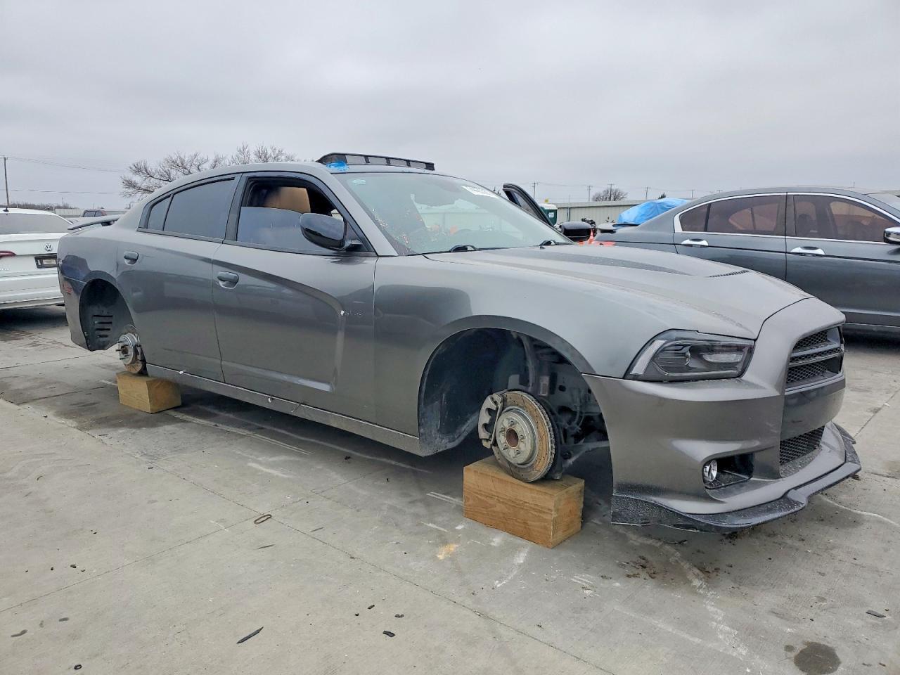 2012 Dodge Charger R - Image 4