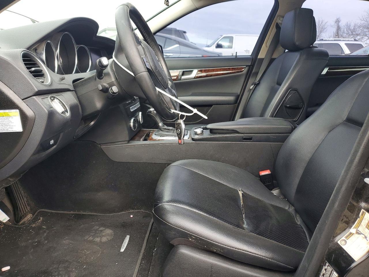 2013 Mercedes-Benz C 300 4Matic - Image 7