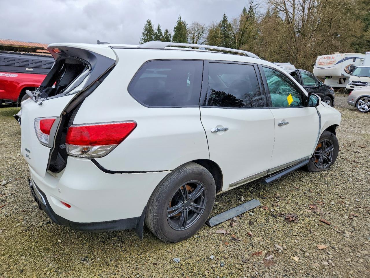 2014 Nissan Pathfinder S - Фото 3