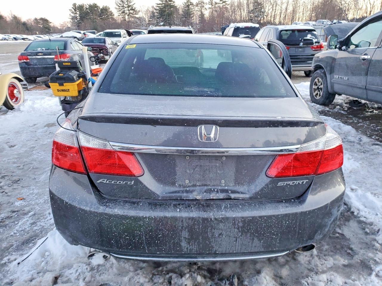 2013 Honda Accord Sport - Image 6
