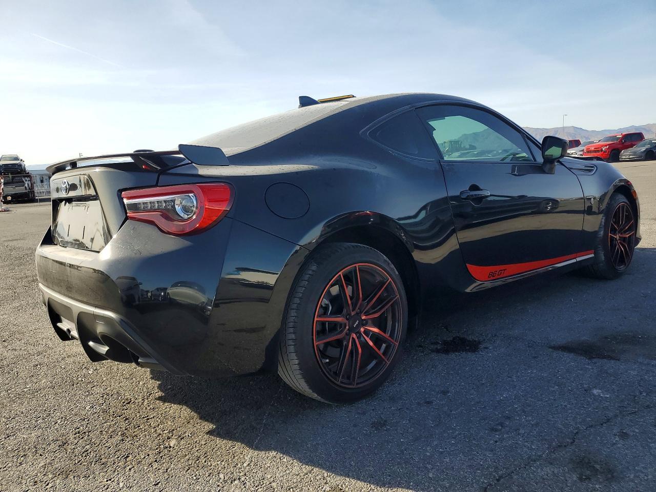 2020 Toyota 86 Gt - Фото 3