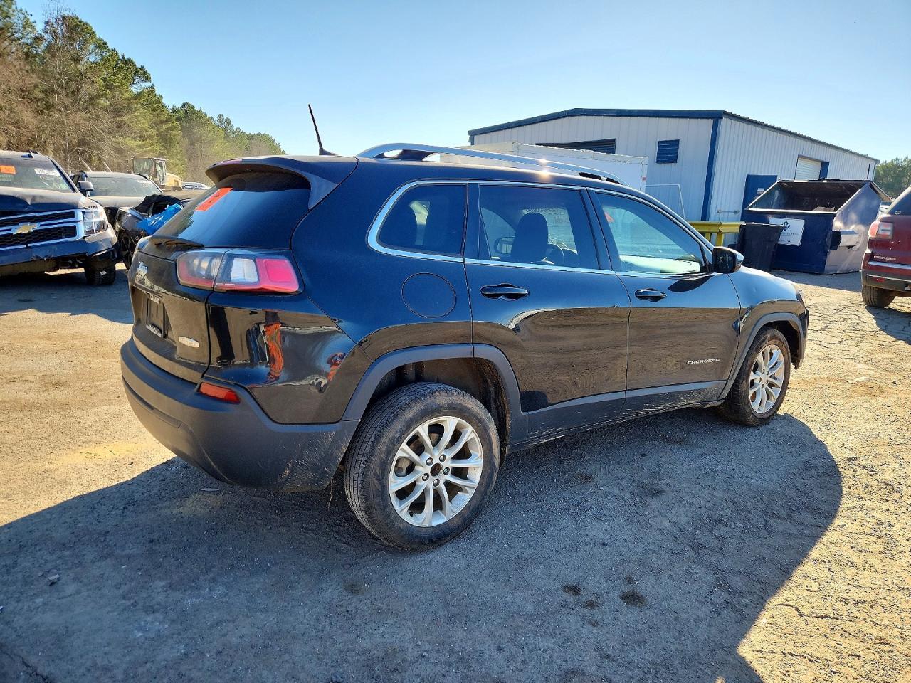 2019 Jeep Cherokee Latitude - Фото 3