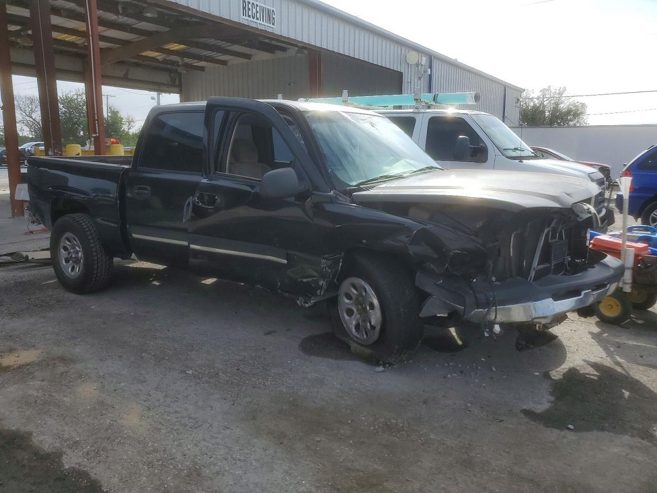2005 Chevrolet Silverado C1500 - Фото 4