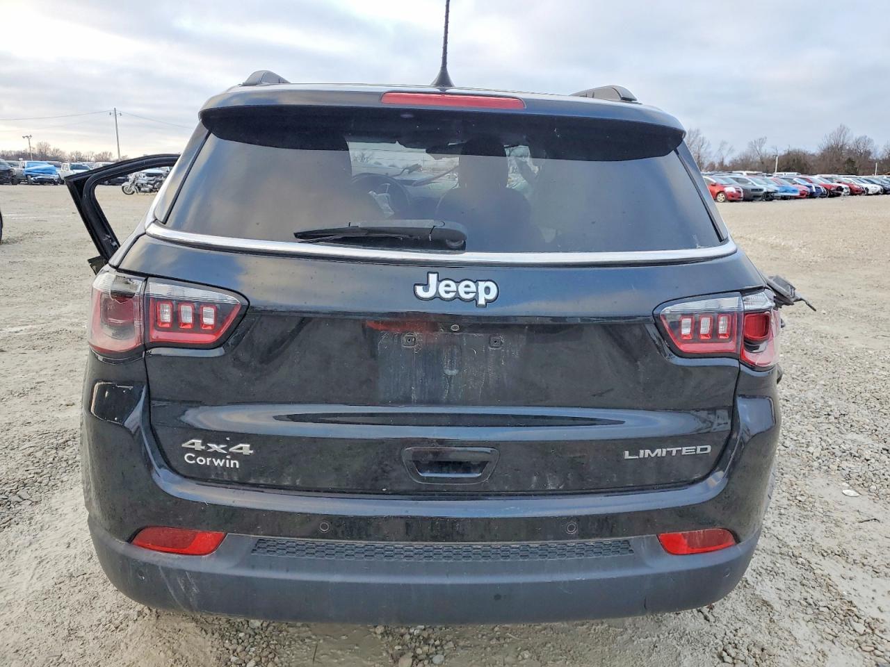 2018 Jeep Compass Limited - Image 6