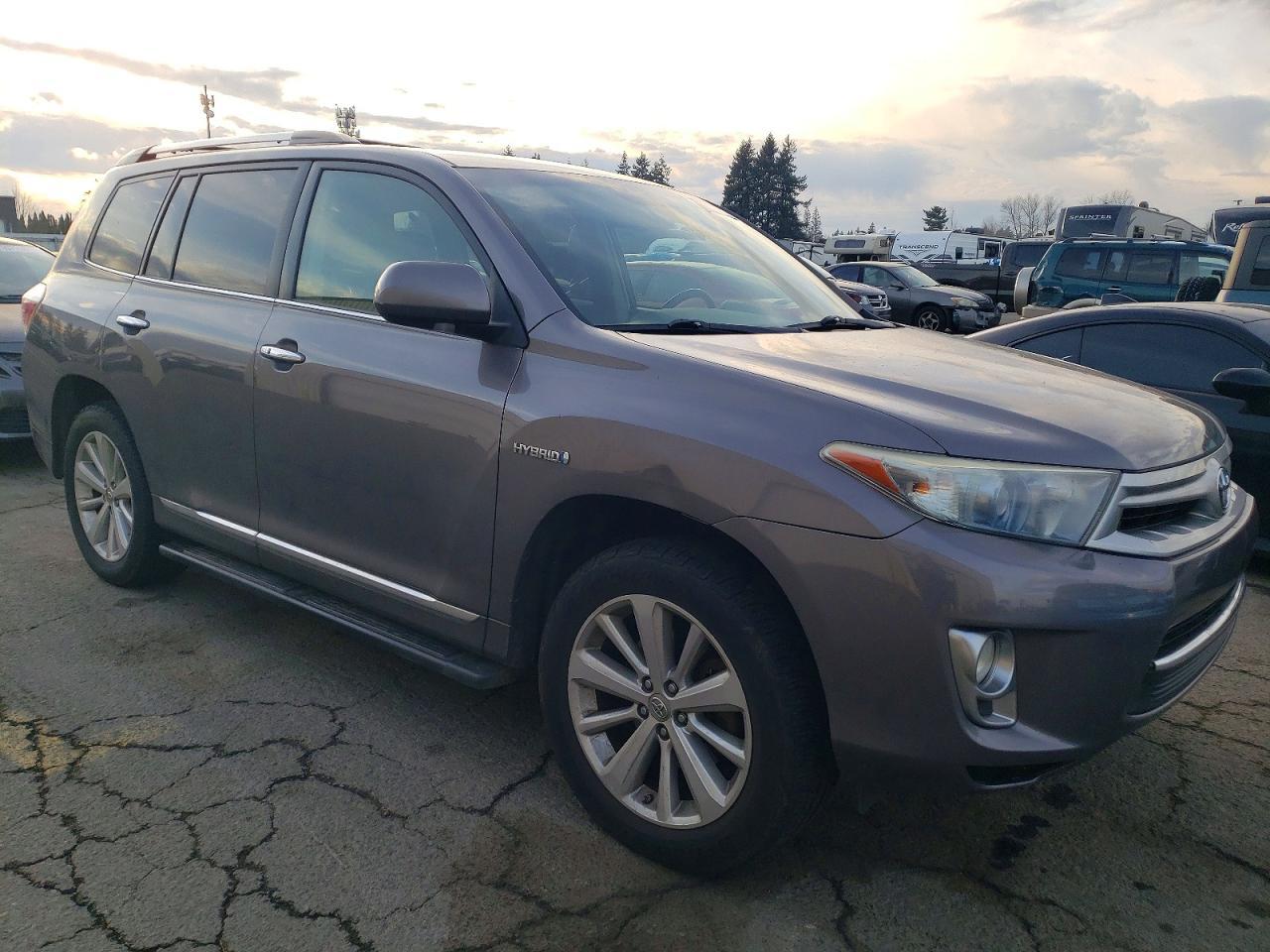 2013 Toyota Highlander Hybrid Limited - Фото 4