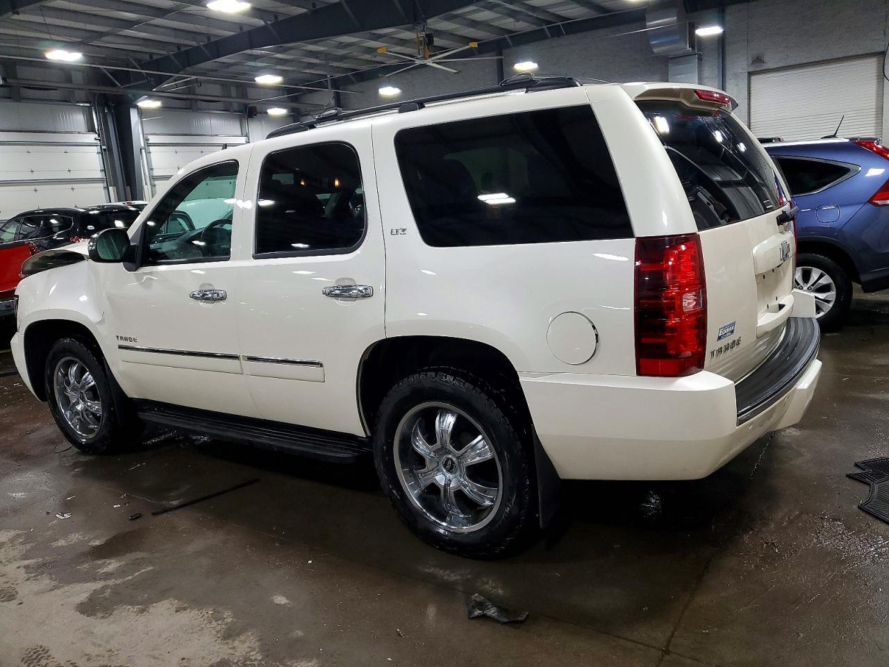 2013 Chevrolet Tahoe K1500 Ltz - Фото 2