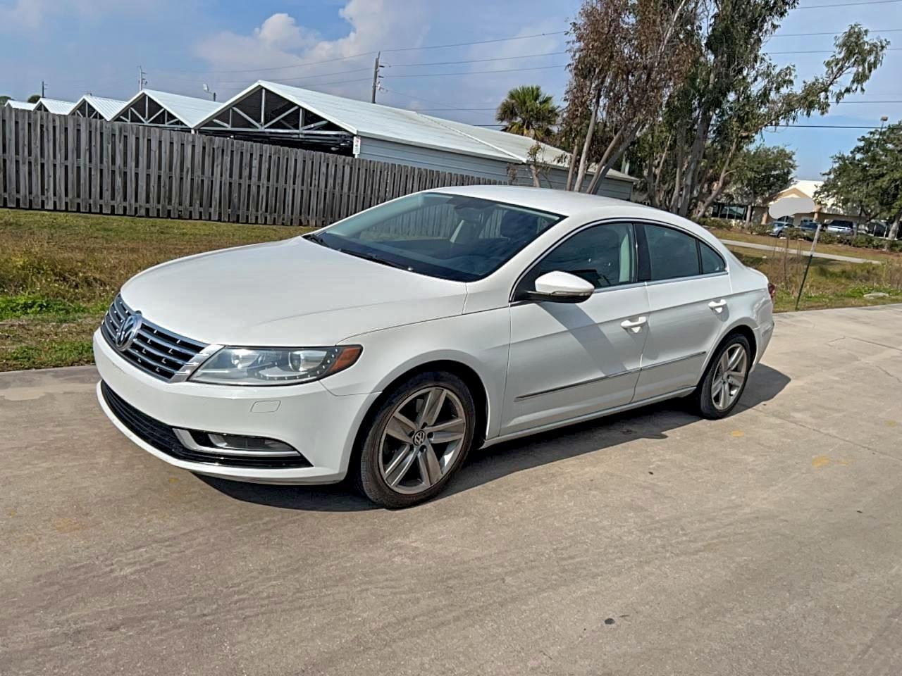2013 Volkswagen Cc Sport - Image 2