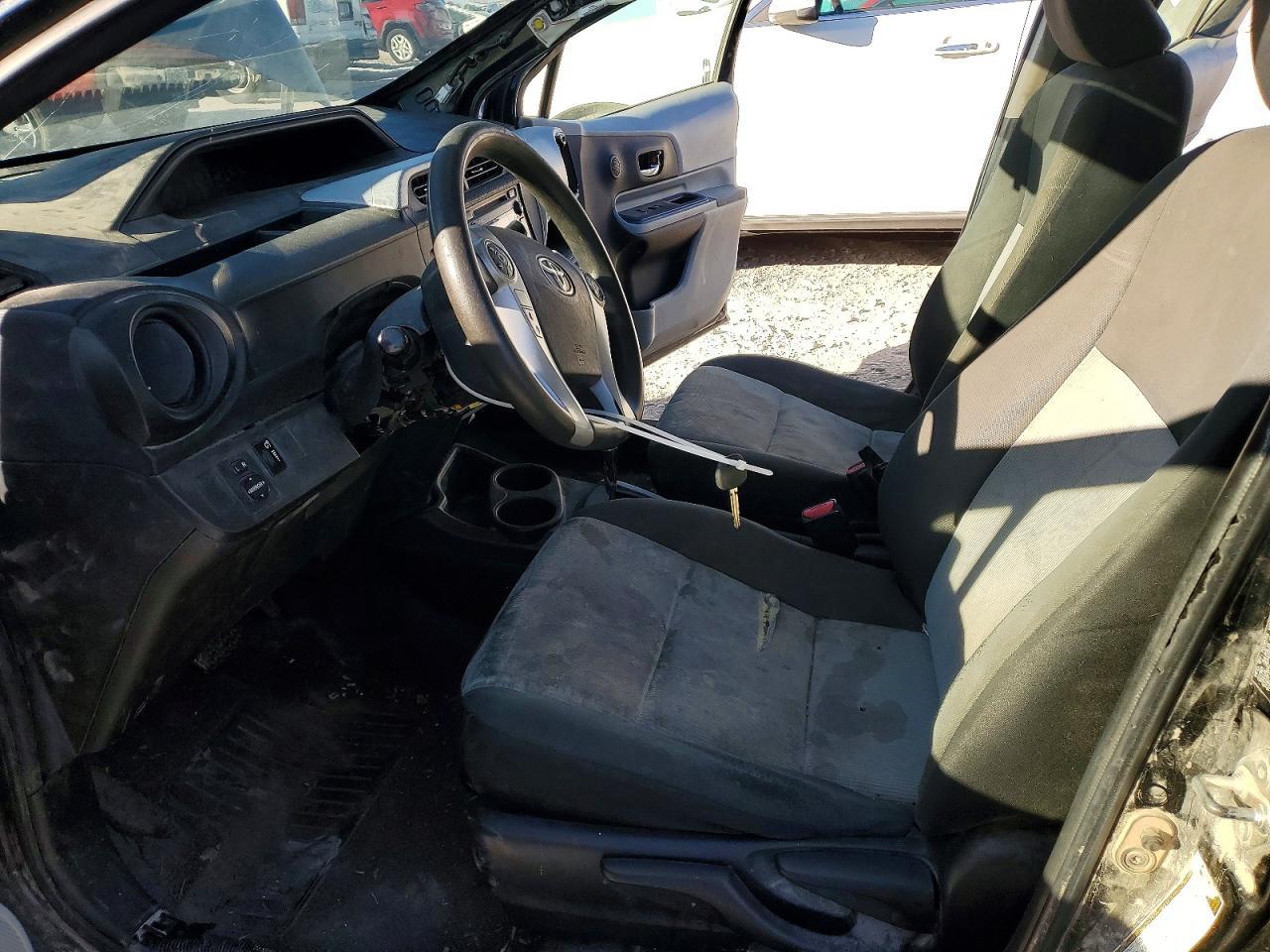 2012 Toyota Prius C - Фото 7