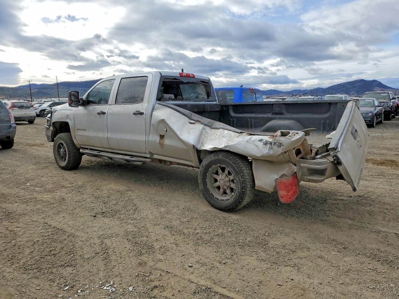 2018 Chevrolet Silverado K2500 Heavy Duty - Фото 2