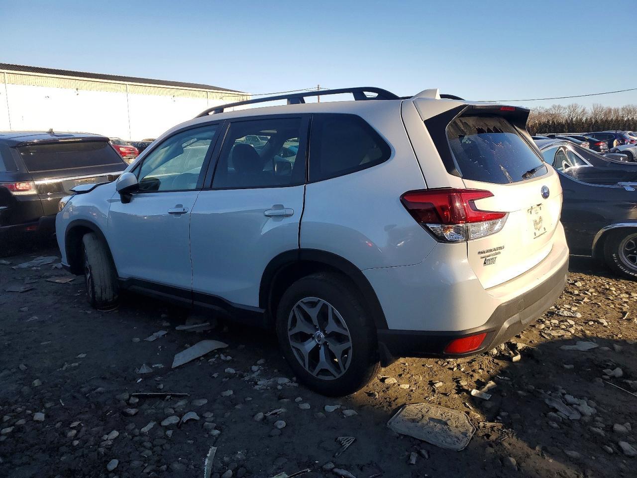 2023 Subaru Forester - Фото 2