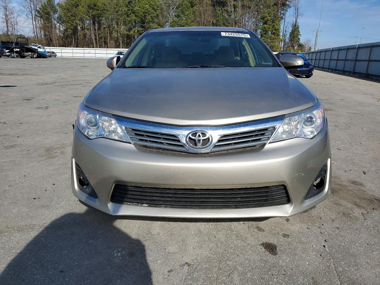 2014 Toyota Camry L - Фото 5