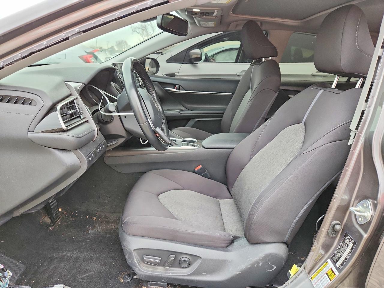 2021 Toyota Camry Le - Фото 7