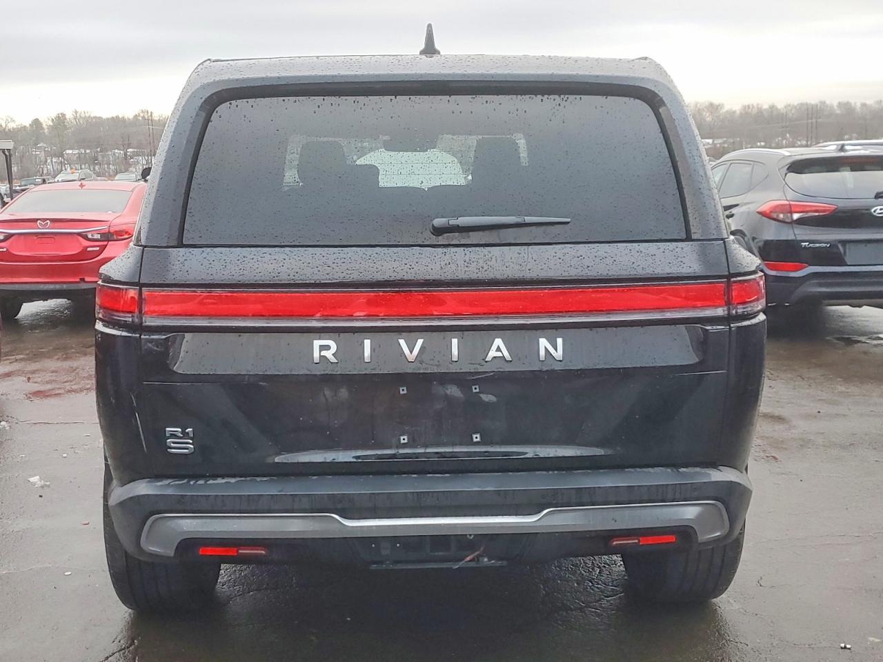 2025 Rivian R1S Adventure - Image 6