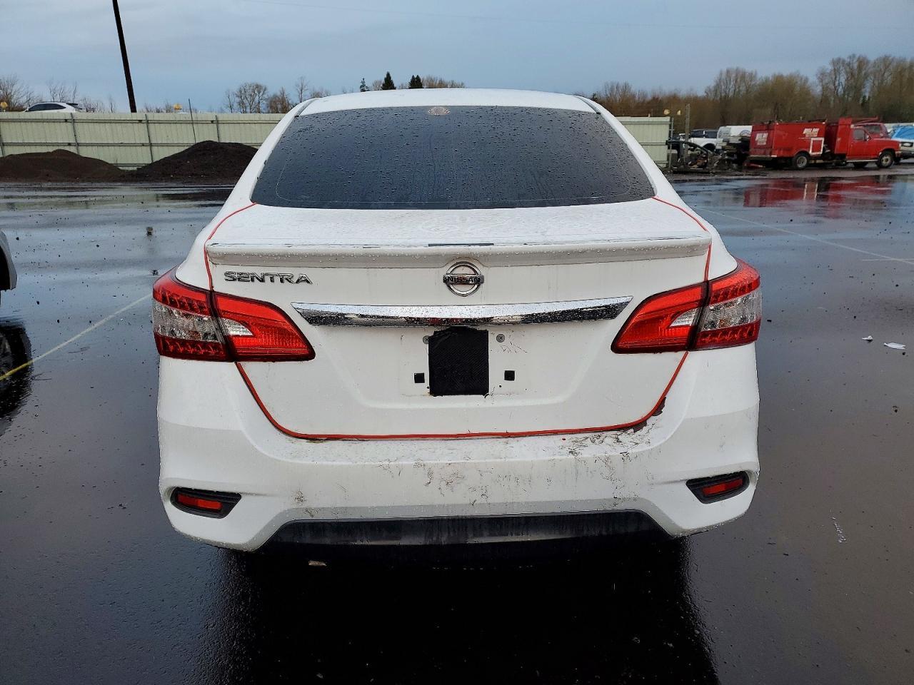 2017 Nissan Sentra S - Image 6