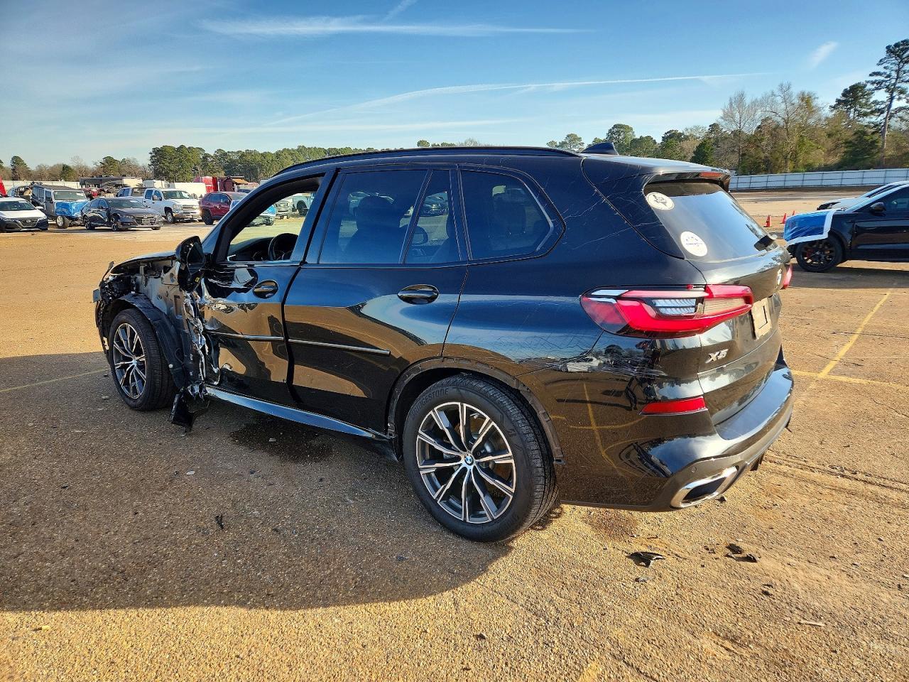 2019 BMW X5 xDrive40I - Image 2