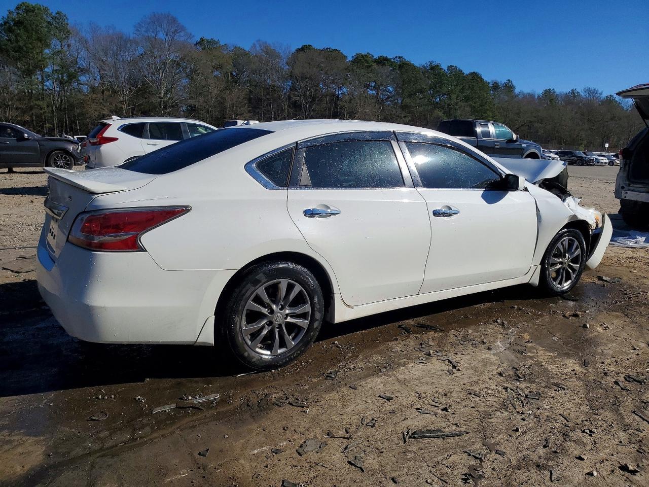 2015 Nissan Altima 2.5 - Image 3