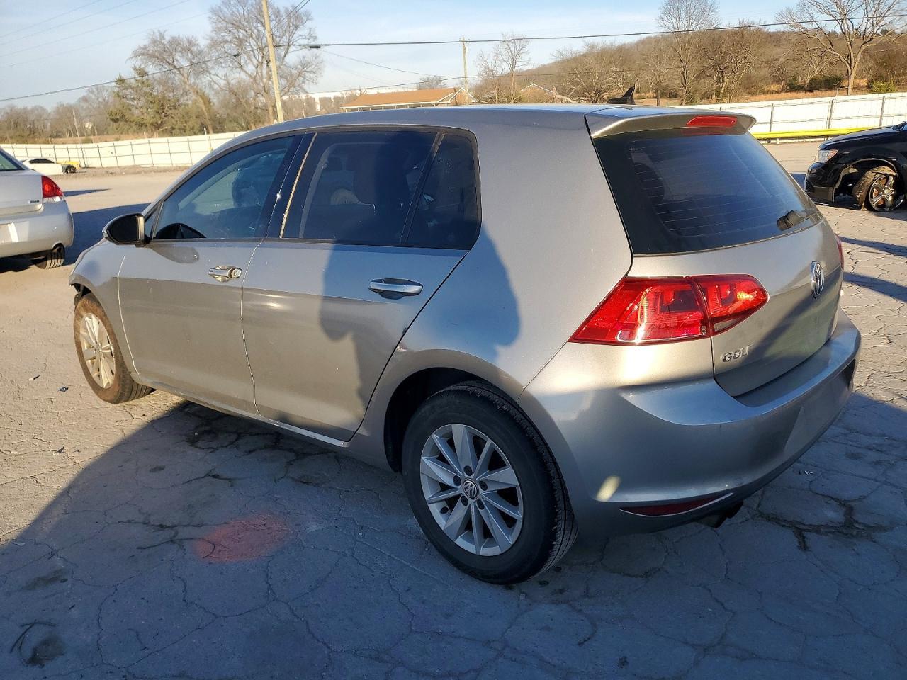 2017 Volkswagen Golf S - Фото 2