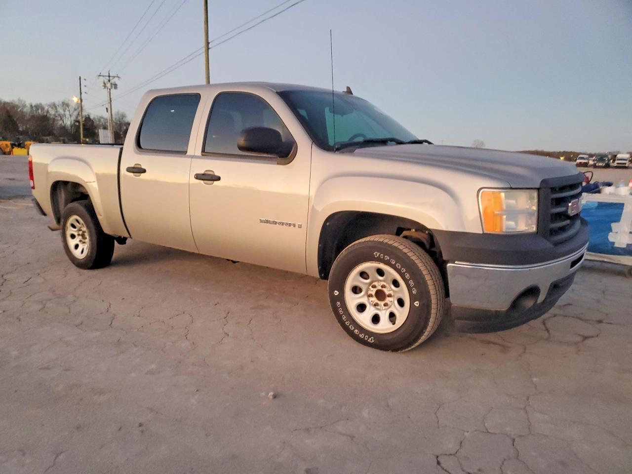 2009 GMC Sierra C1500 - Image 4