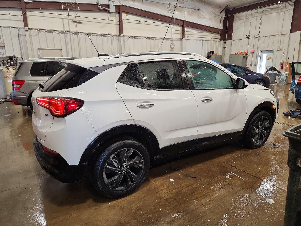 2024 Buick Encore Gx Sport Touring - Image 3