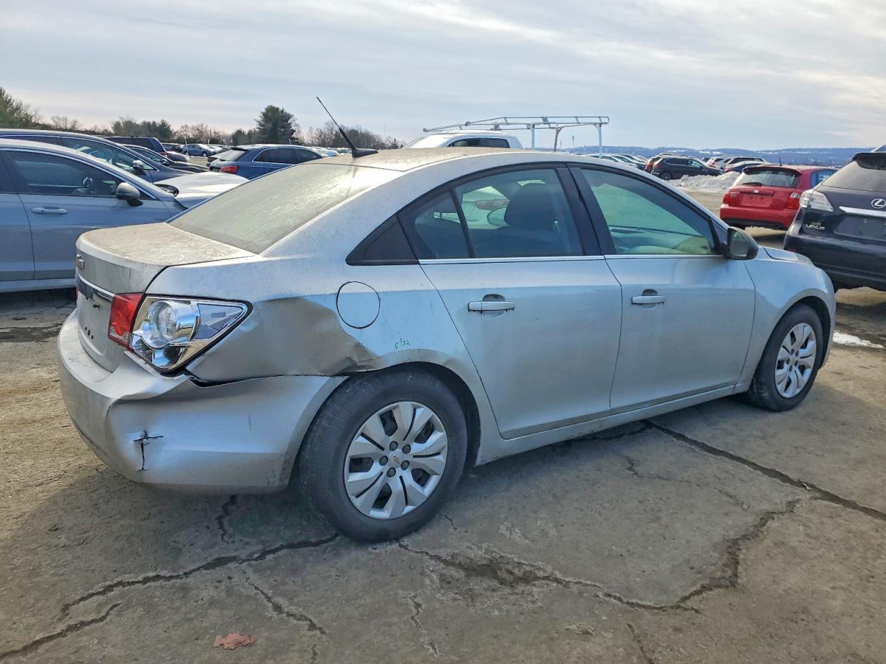 2013 Chevrolet Cruze Ls - Фото 3