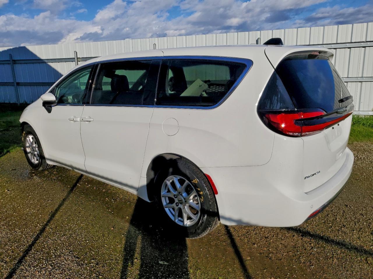 2023 Chrysler Pacifica Touring L - Фото 2