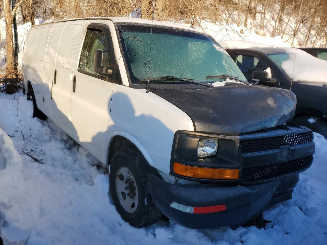 2014 Chevrolet Express 2500 Utility / Service Van - Фото 4
