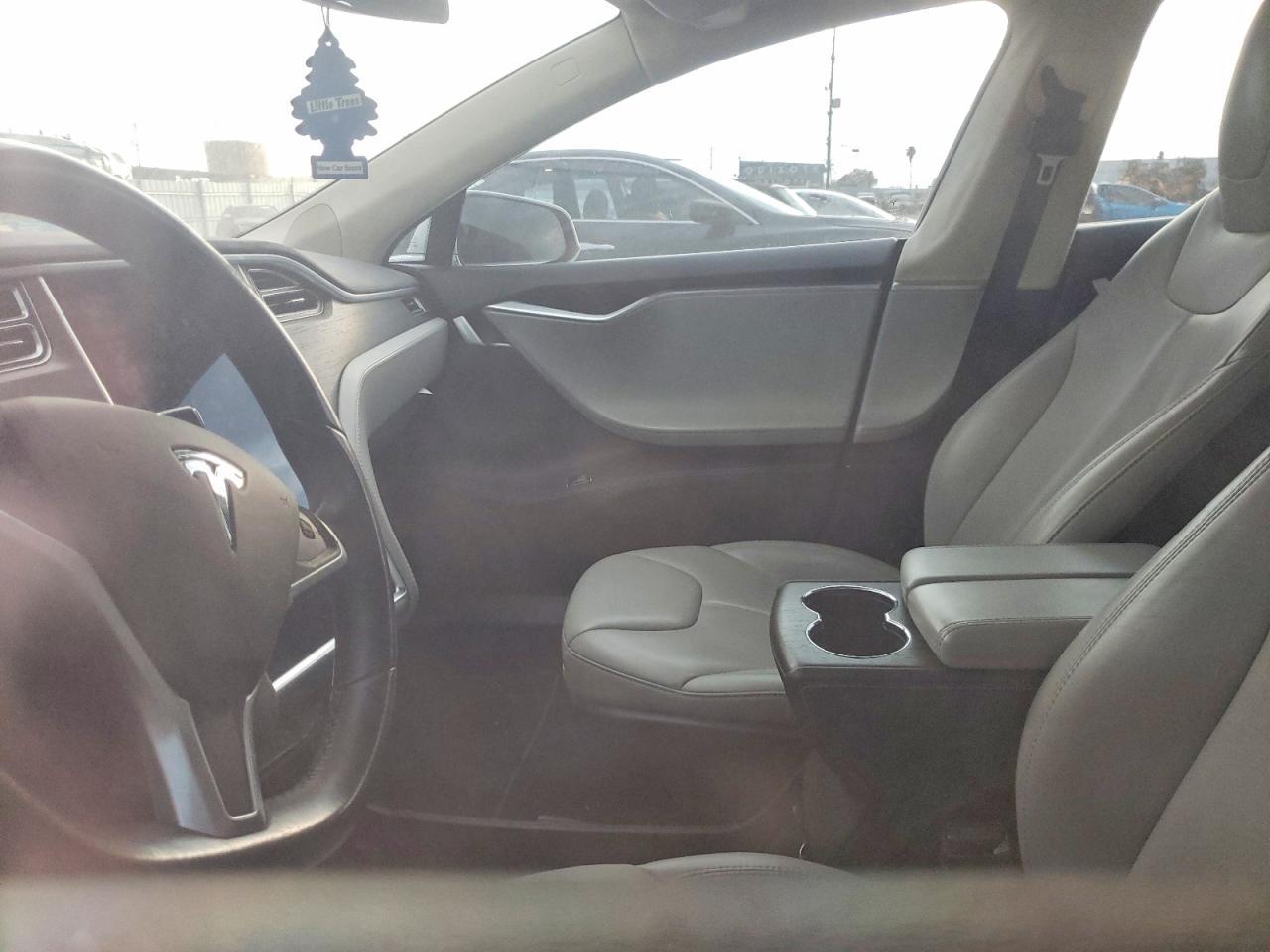 2014 Tesla Model S - Фото 7