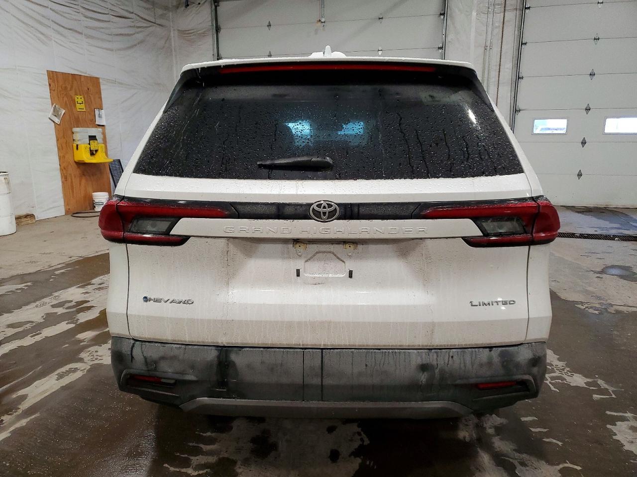 2025 Toyota Grand Highlander Hybrid Limited - Фото 6
