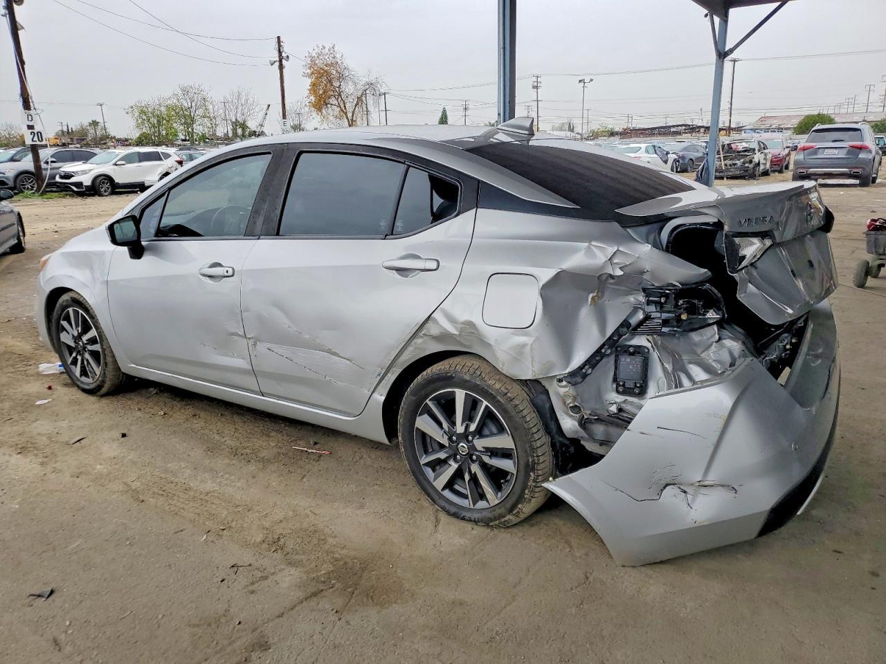 2021 Nissan Versa Sv - Image 2