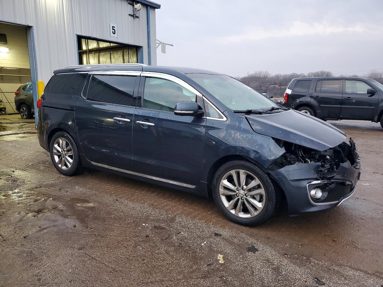 2017 Kia Sedona Sxl - Фото 4