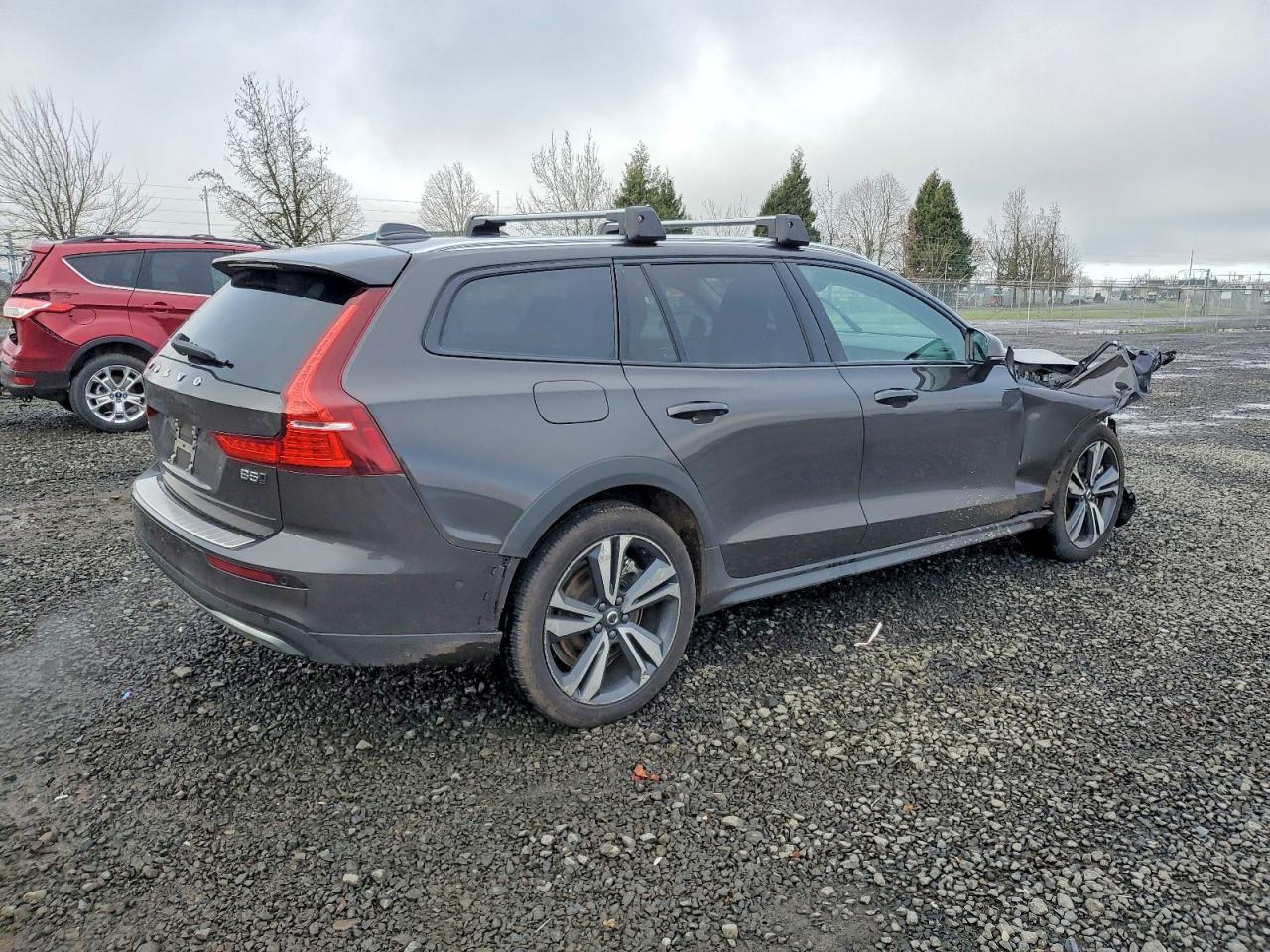 2025 Volvo V60 Cross Country Plus - Фото 3