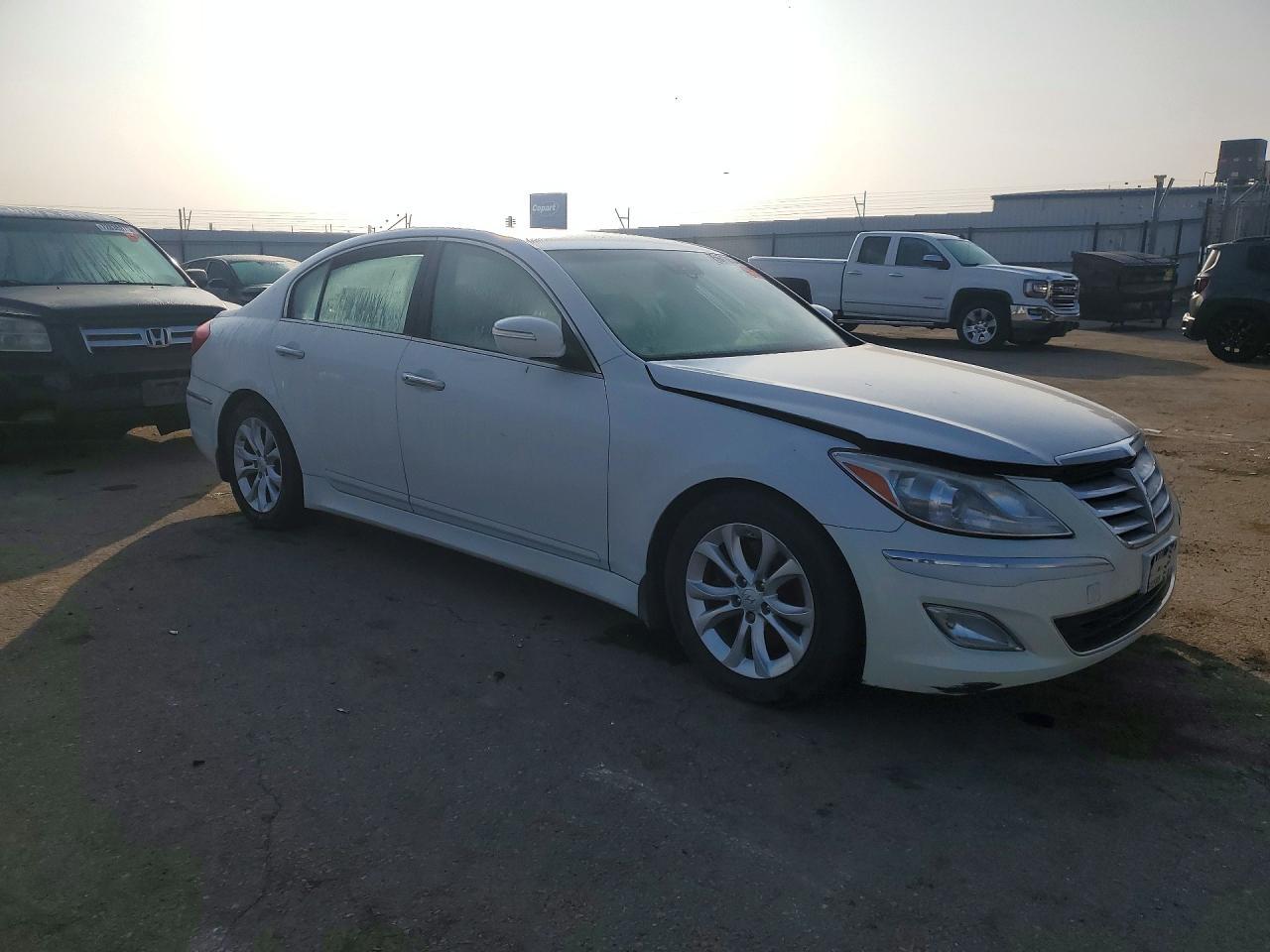 2013 Hyundai Genesis 3.8L - Image 4