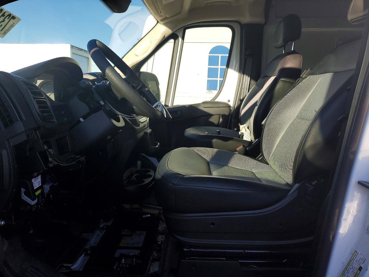 2023 Ram Promaster 3500 Delivery Van - Image 7