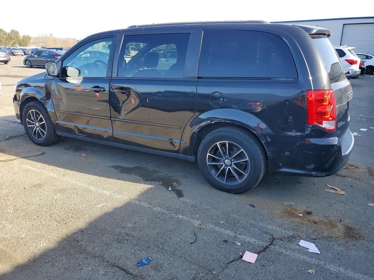 2017 Dodge Grand Caravan Gt - Фото 2