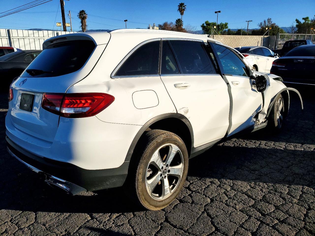 2019 Mercedes-Benz Glc 300 - Фото 3