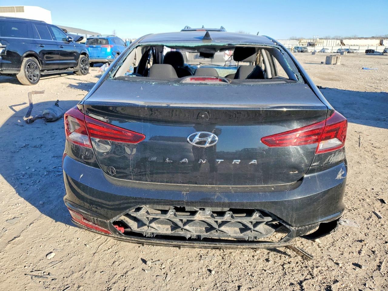 2020 Hyundai Elantra Sel - Фото 6
