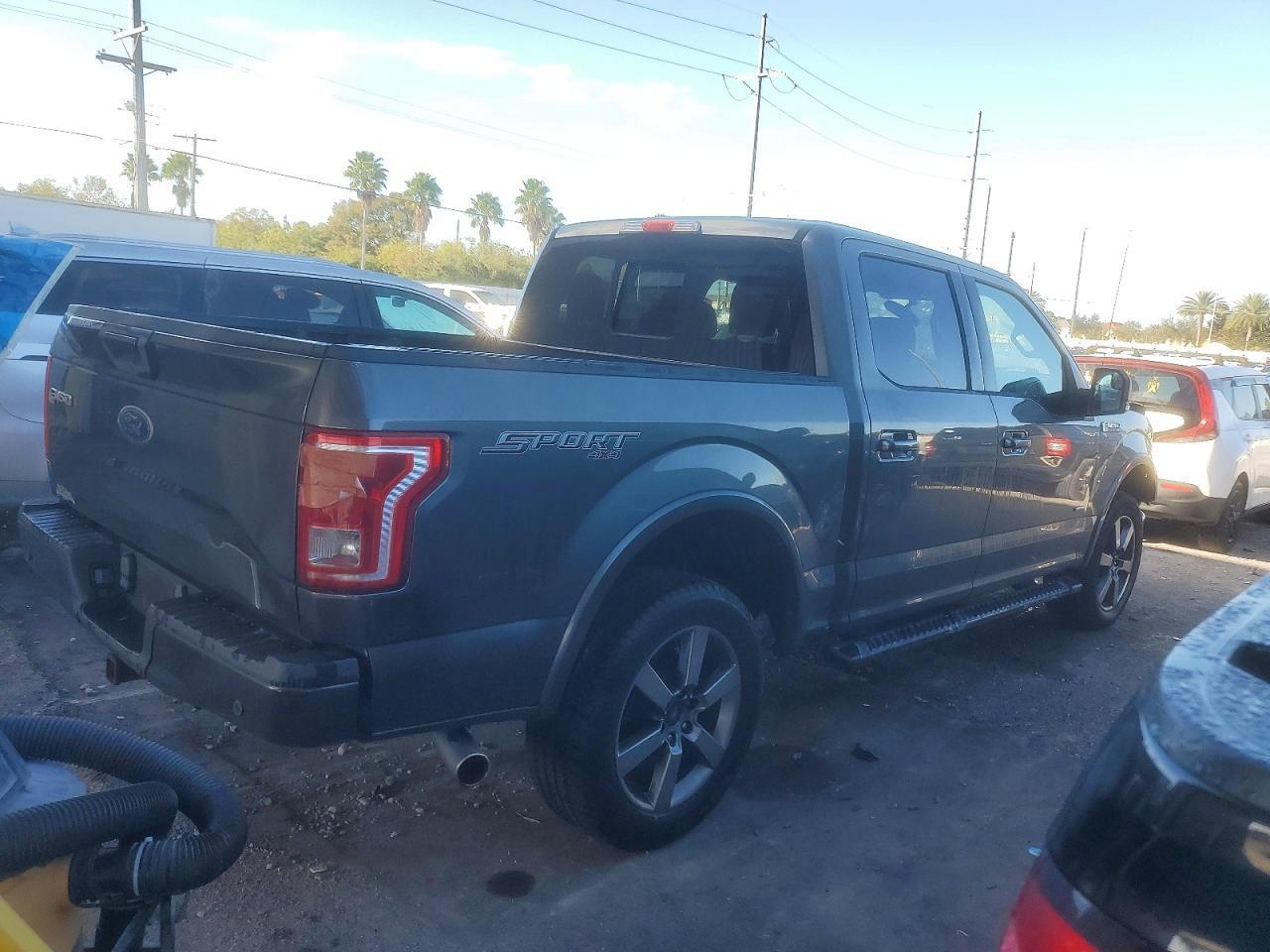 2015 Ford F150 Supercrew - Фото 3