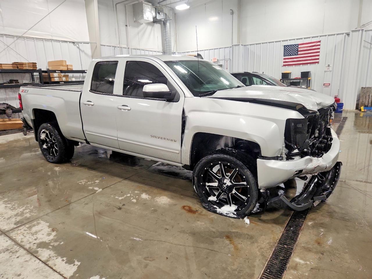 2018 Chevrolet Silverado K1500 Lt - Image 4