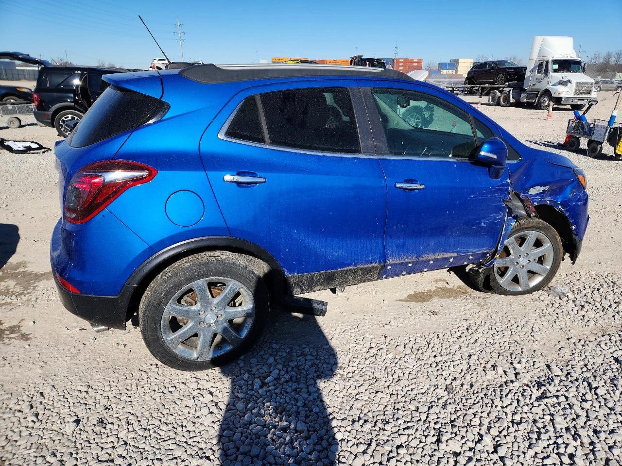 2018 Buick Encore Essence - Image 3