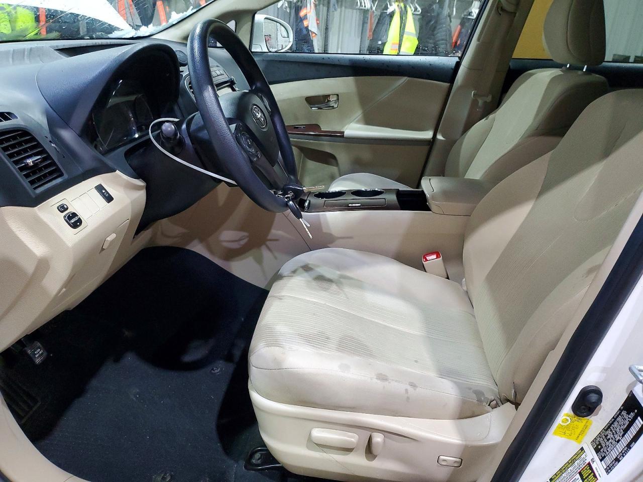 2013 Toyota Venza Le - Image 7