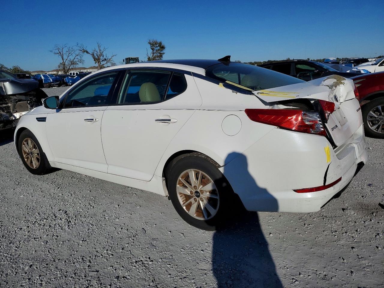 2013 Kia Optima Ex - Image 2